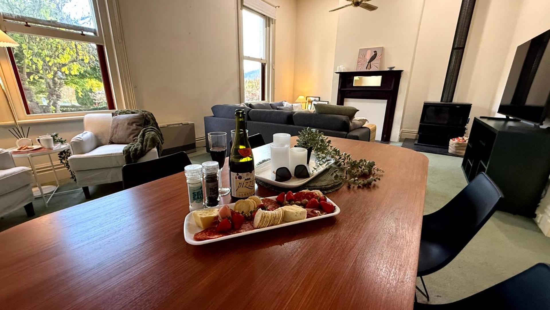 Colonial Bank Motel Omeo Dış mekan fotoğraf